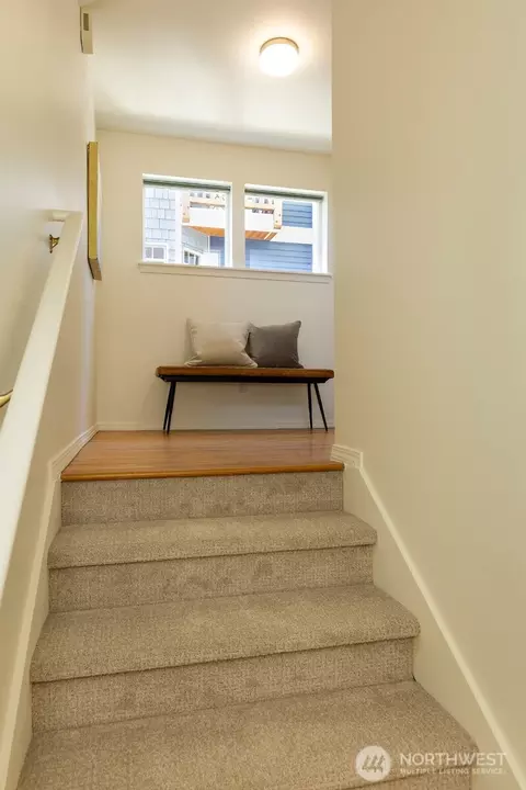 Entry Way - 1811 E Pike St, Seattle, WA 98122 photo 1 of 2
