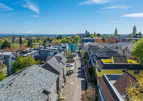 View/Area - 1811 E Pike St, Seattle, WA 98122 photo 3 of 3