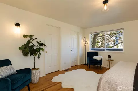 Bedroom - 1811 E Pike St, Seattle, WA 98122 photo 1 of 3