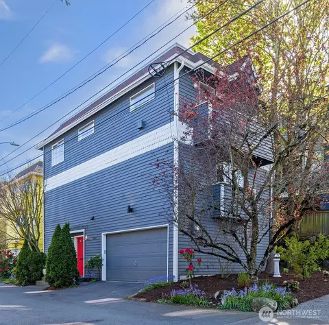 Exterior - 1811 E Pike St, Seattle, WA 98122 photo 2 of 6