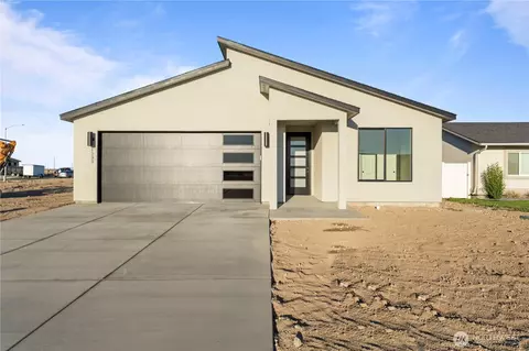 1232 N 11th Ave, Othello, WA 99344