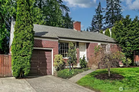 12051 3rd Ave NE, Seattle, WA 98125