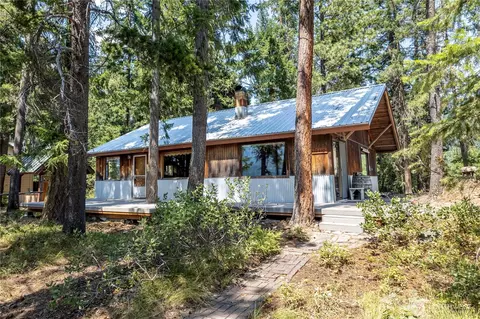 16410 N Shore Dr, Leavenworth, WA 98826