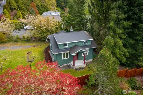 4204 Harrison St, Bellingham, WA 98229