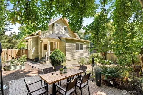 2415 E Spring St, Seattle, WA 98122 photo 26