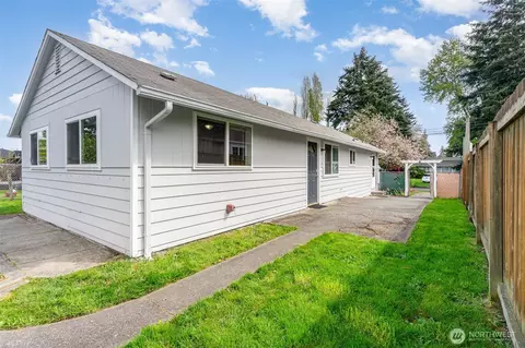 8626 S Fawcett Ave, Tacoma, WA 98444