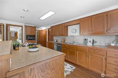 1005 Harborview Ln, Everett, WA 98203 photo 13
