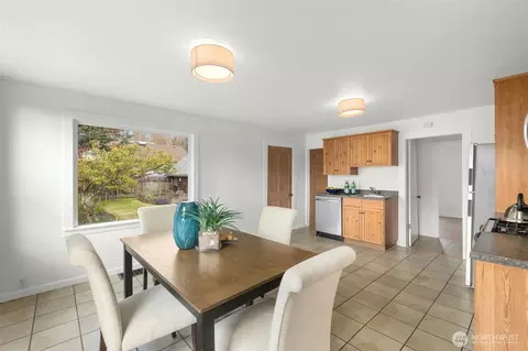 1815 16th Ave S, Seattle, WA 98144 photo 5