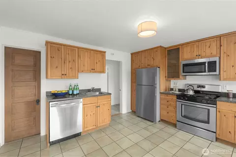 1815 16th Ave S, Seattle, WA 98144 photo 6