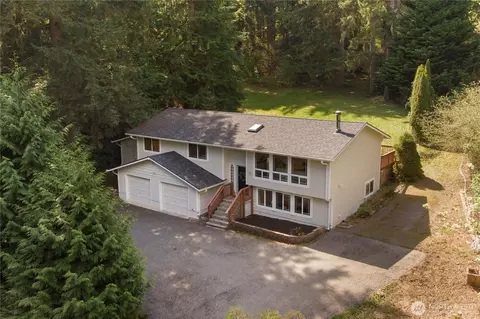 8119 56th St NW, Gig Harbor, WA 98335