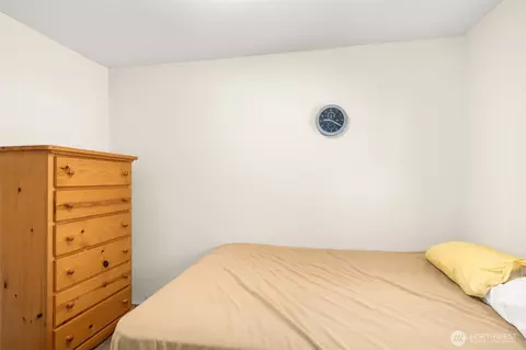 Bedroom - 2144 Cispus Rd, Randle, WA 98377 photo 2 of 2
