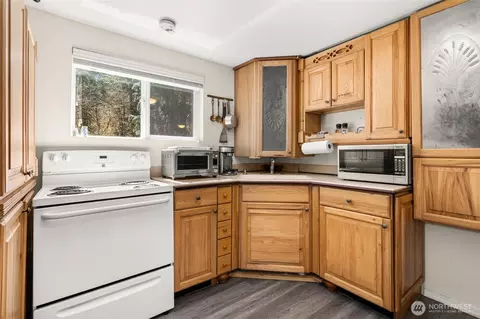 Kitchen - 2144 Cispus Rd, Randle, WA 98377 photo 1 of 3