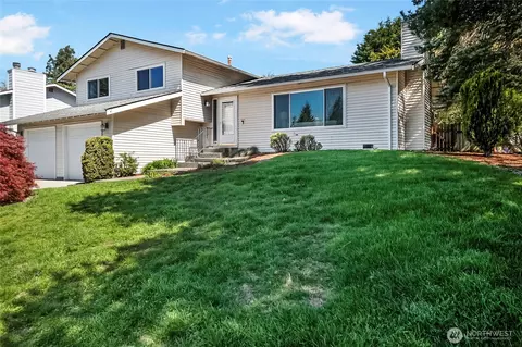 1600 Harrington Ave SE, Renton, WA 98058