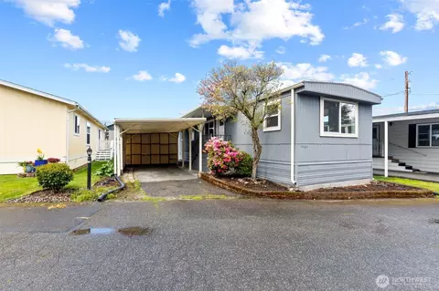 18501 52nd Ave W #18, Lynnwood, WA 98037