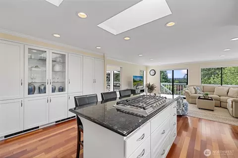 10321 NE 201st Pl, Bothell, WA 98011 photo 8