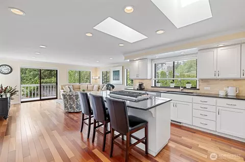 10321 NE 201st Pl, Bothell, WA 98011 photo 6
