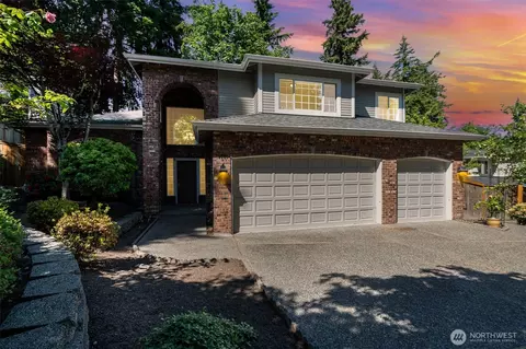 11628 NE 100th St, Kirkland, WA 98033