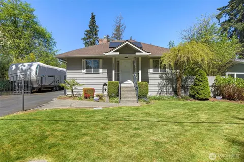 6901 104th St E, Puyallup, WA 98373