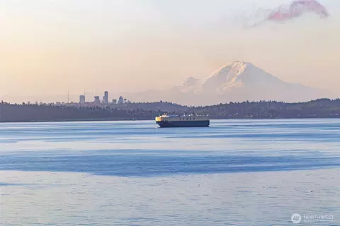 21106 President Point Rd NE, Kingston, WA 98346