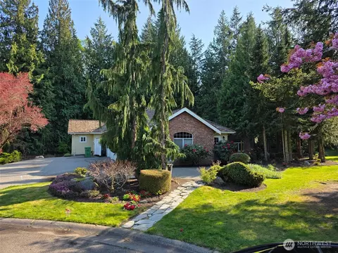 4820 Woodside Dr, Anacortes, WA 98221