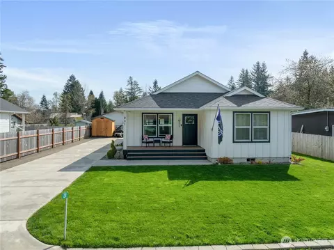 231 Blackberry Ave, Forks, WA 98331