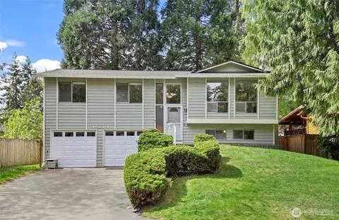 32513 10th Pl S, Federal Way, WA 98003