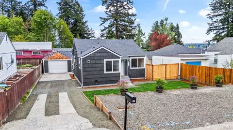 740 S Charleston Ave, Bremerton, WA 98312