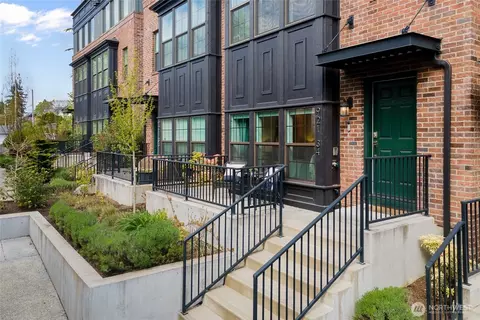 921 W Mcgraw St #34, Seattle, WA 98119