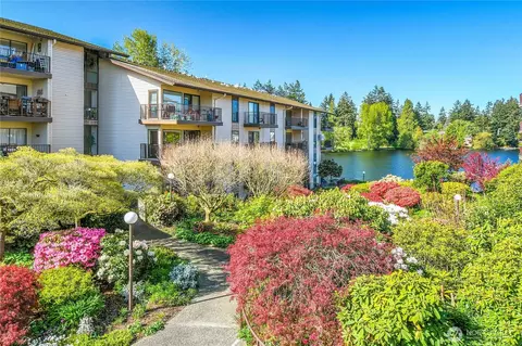 13215 Linden Ave N #C209, Seattle, WA 98133