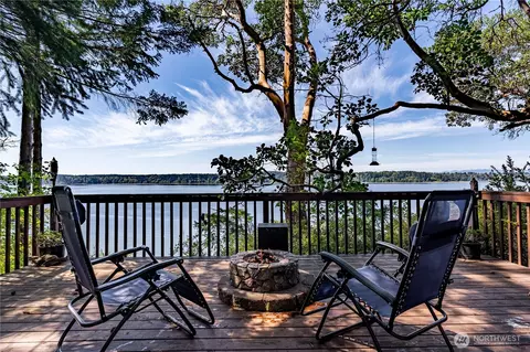 416 W Herron Blvd NW, Lakebay, WA 98349