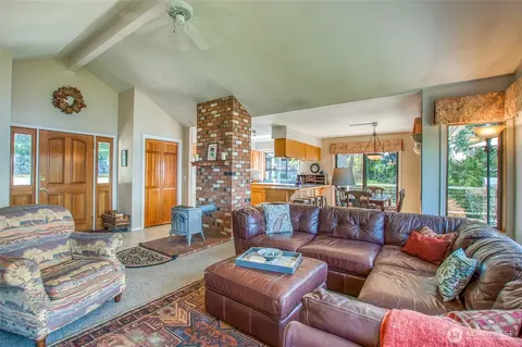 519 Highlands Dr, Eastsound, WA 98245 photo 11