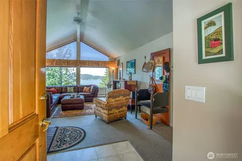519 Highlands Dr, Eastsound, WA 98245 photo 9