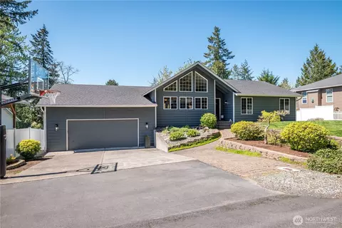 1413 Graham Dr, Kelso, WA 98626