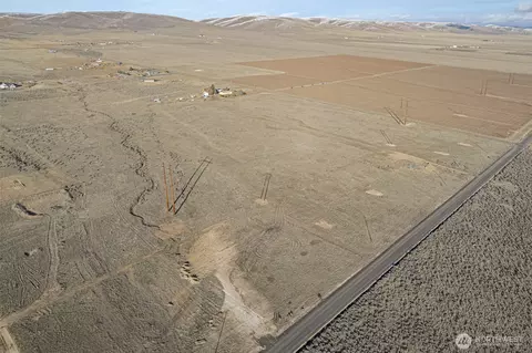 1 Road 13 NW, Quincy, WA 98848