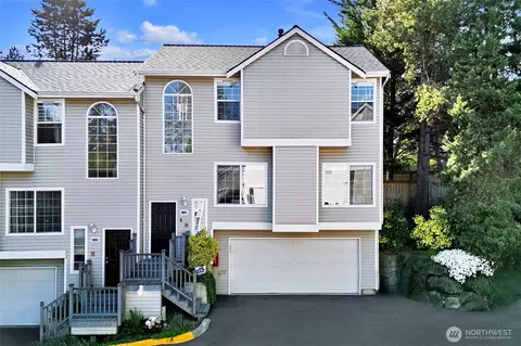 14503 Simonds Rd NE #D, Kirkland, WA 98034