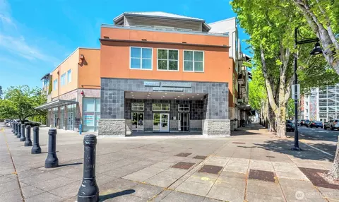 225 Logan Ave S #205, Renton, WA 98057