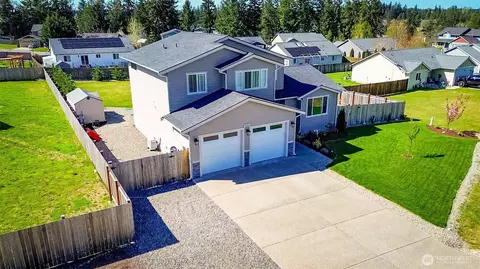 806 Cody St SE, Rainier, WA 98576