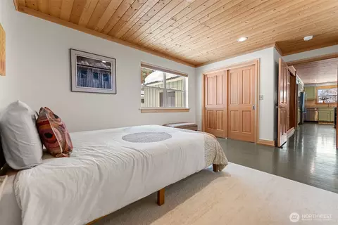 Bedroom - 175 Saddleback Rd, Winthrop, WA 98862 photo 2 of 9