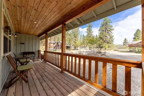 Exterior - 175 Saddleback Rd, Winthrop, WA 98862 photo 9 of 12