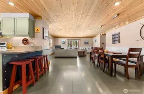 Dining - 175 Saddleback Rd, Winthrop, WA 98862 photo 1 of 3