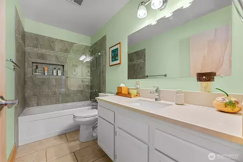 Bath - 175 Saddleback Rd, Winthrop, WA 98862 photo 2 of 4