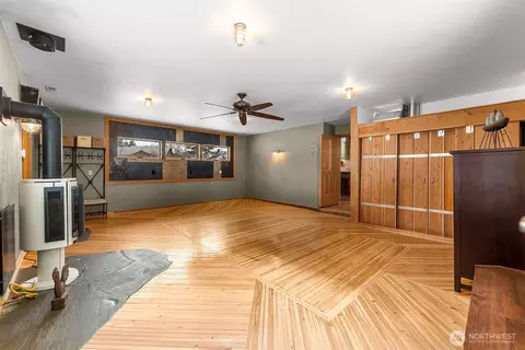 Living - 175 Saddleback Rd, Winthrop, WA 98862 photo 5 of 5