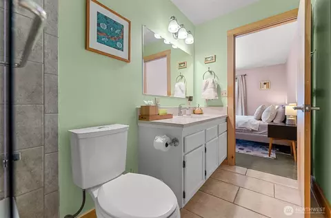 Bath - 175 Saddleback Rd, Winthrop, WA 98862 photo 3 of 4