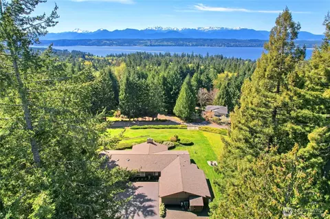 1750 NW Kekamek Dr, Poulsbo, WA 98370