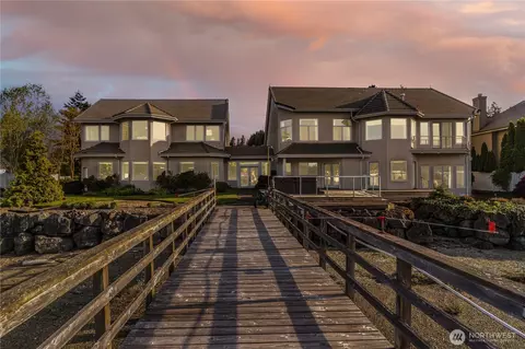 7142 NE William Rogers Rd, Indianola, WA 98342