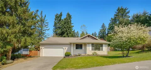 6221 41st Ave E, Tacoma, WA 98443