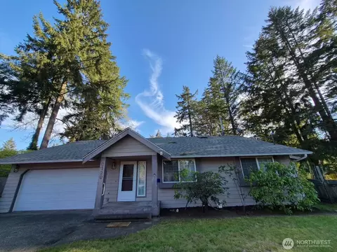 8120 68th Ave SW, Lakewood, WA 98499
