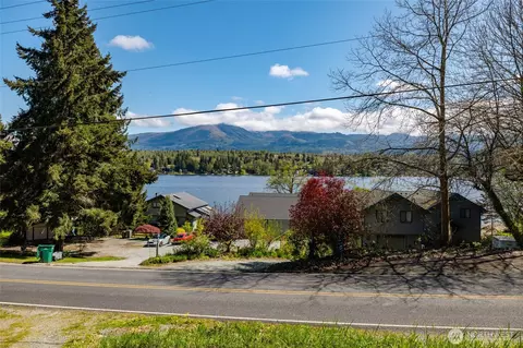 18068 W Big Lake Blvd, Mount Vernon, WA 98274