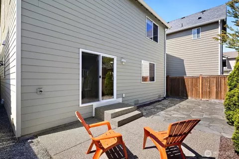 Exterior - 13919 33rd Dr SE, Mill Creek, WA 98012 photo 3 of 4
