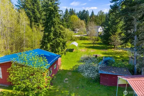 958 Tipsoo Loop S, Rainier, WA 98576 photo 5